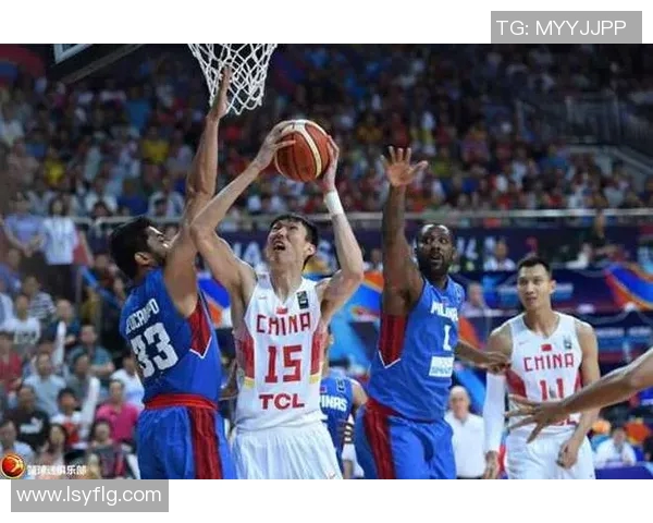 布拉奇与易建联的巅峰对决谁能在篮球场上笑到最后